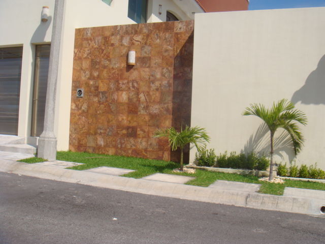 marmol travertino rojo